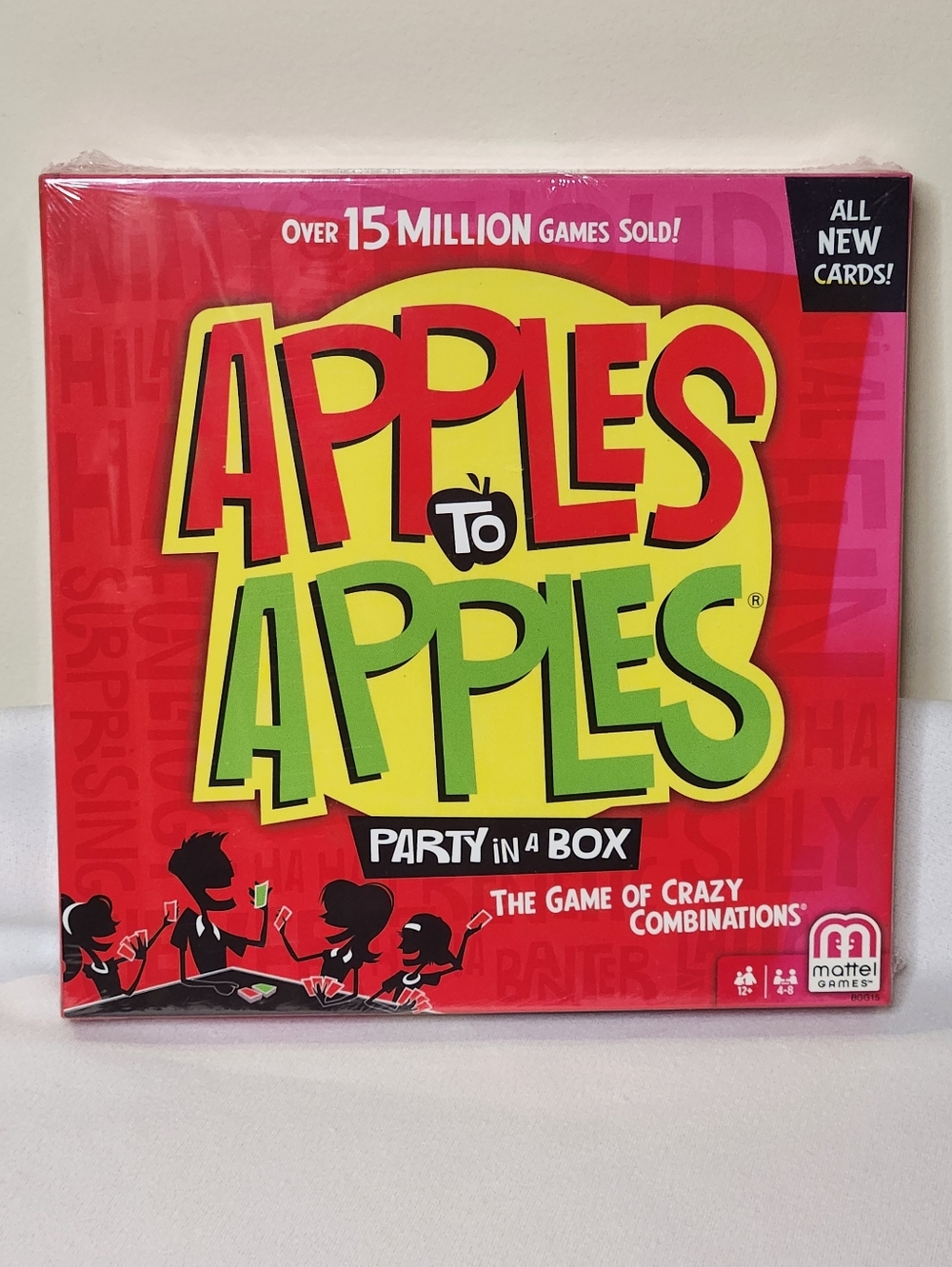 Mattel Apples to Apples Party in a Box Card Game for Family & Friends - NEW 2015